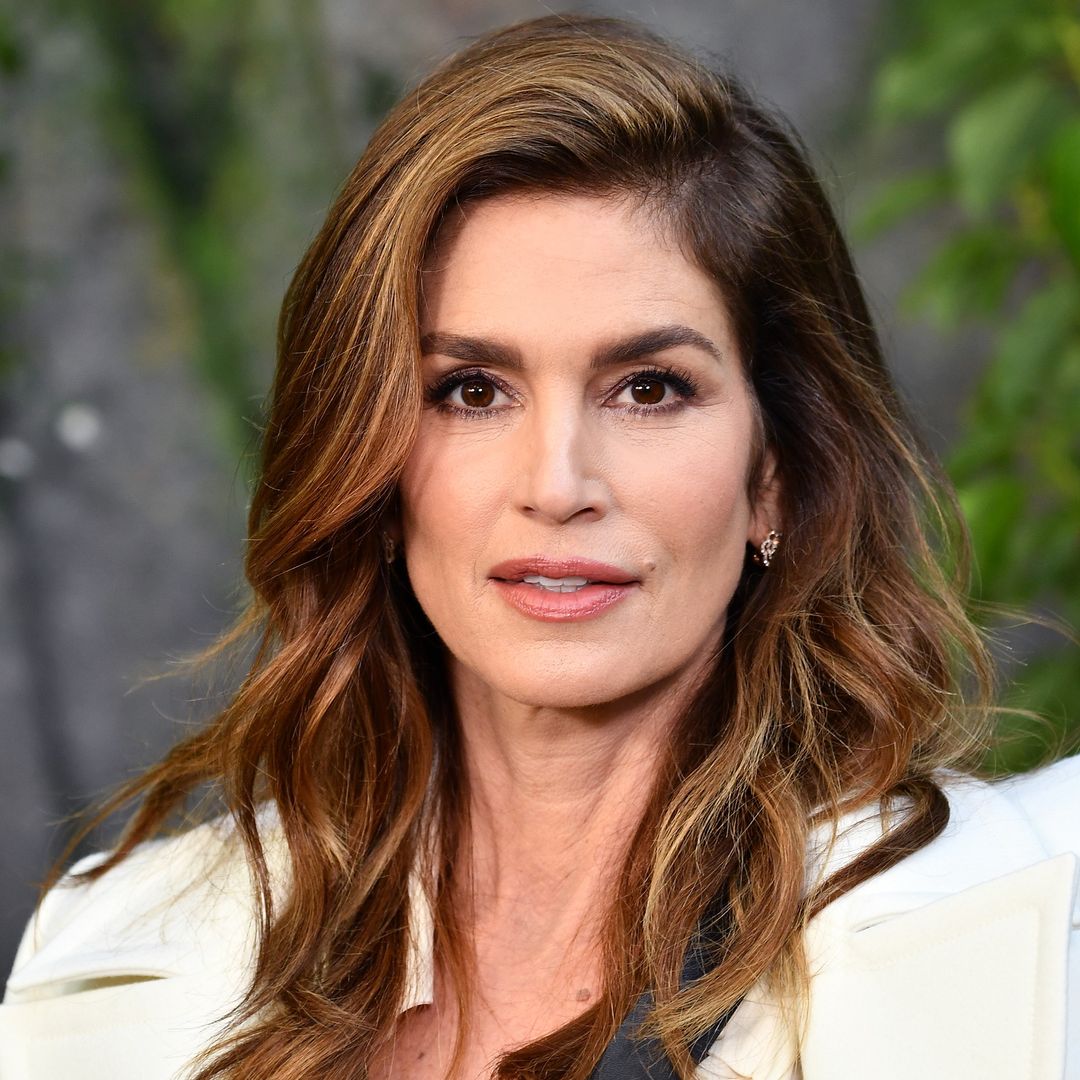 Cindy Crawford poses in front of spectacular festive staircase ahead of the holidays