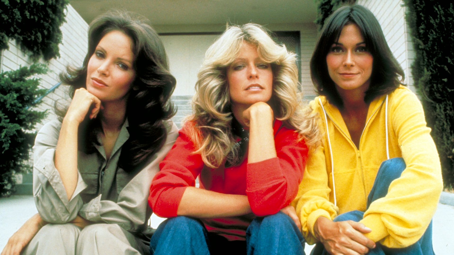 Charlie's Angels star Jaclyn Smith shares new festive photo