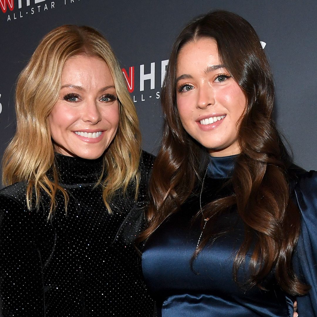 Kelly Ripa and Mark Consuelos go incognito to pull off 'ultimate surprise' for daughter Lola